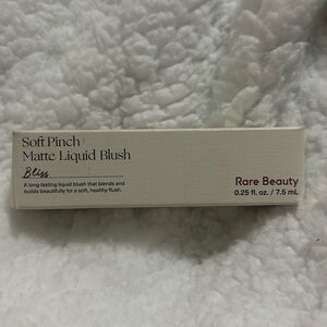 Rare Beauty Matte Liquid Blush, Shade Bliss